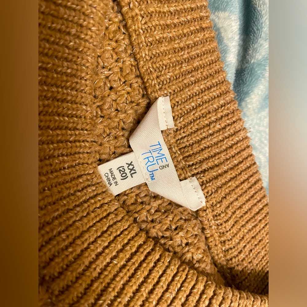 Time and Tru | Simple Knitted Sweater! Size XXL, Perfect for a relaxed fit!